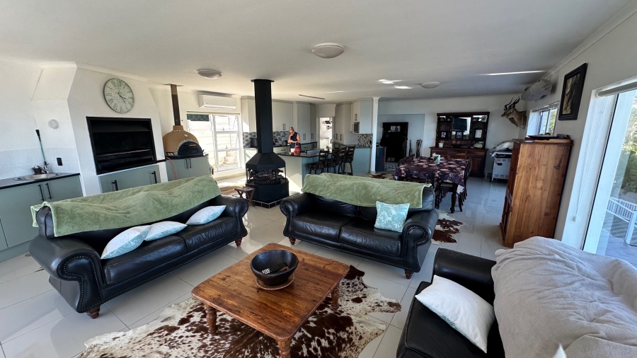 5 Bedroom Property for Sale in Dana Bay Western Cape